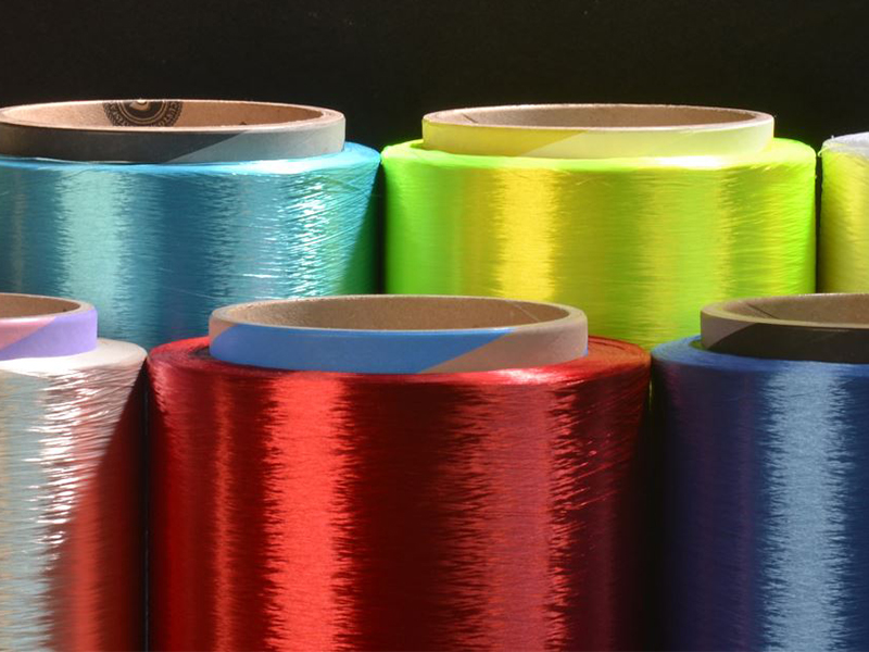 Cos'è il poliestere? Cos'è la fibra di poliestere?